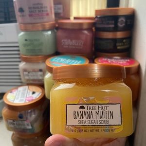 Rare Tree hut scrub Banana Muffin